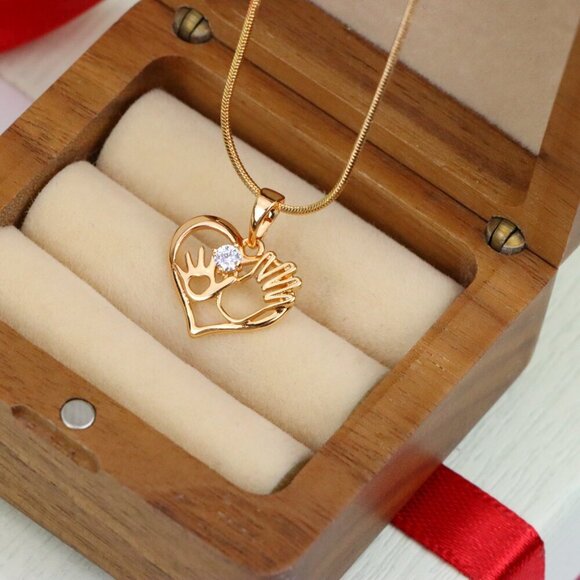 "Heart Shaped Rose Gold Pendant with Mother & Child Hand Design, XPPT1521 - Picture 9 of 13